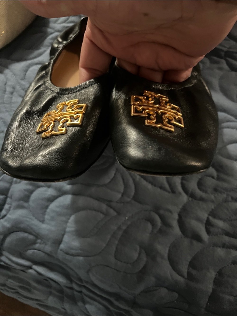 Tory Burch Black Leather Ballet Flats with Gold Logo - Picture 6 of 8